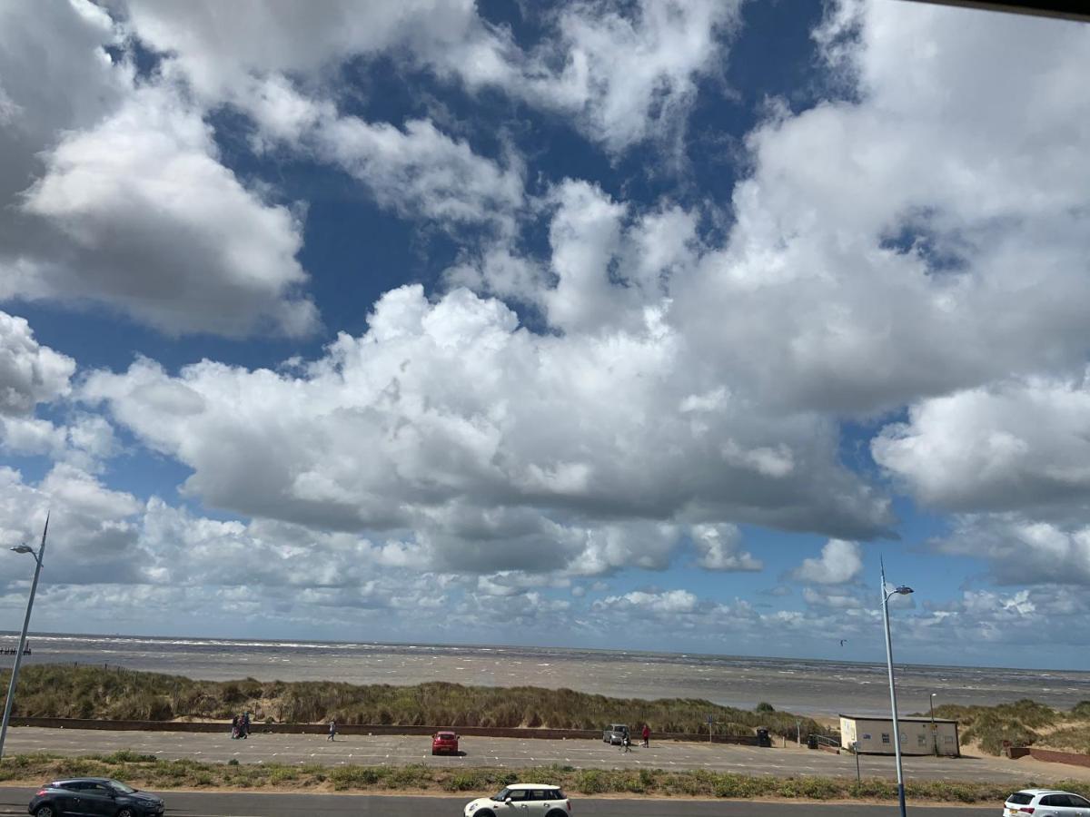 Beach View - Amazing Sea Views Lytham St Annes Exteriör bild